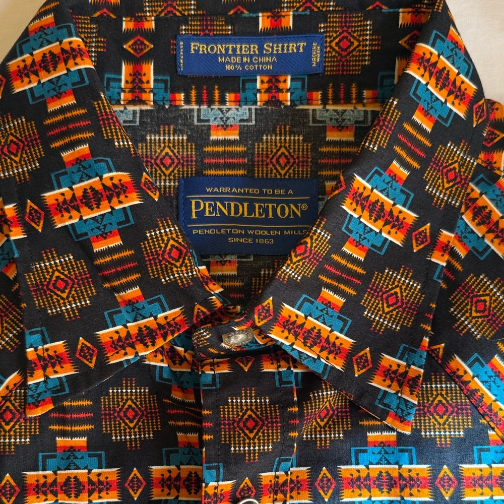 Pendleton Men's Geometric Pattern Shirt - Black, Blue, and Orange size L